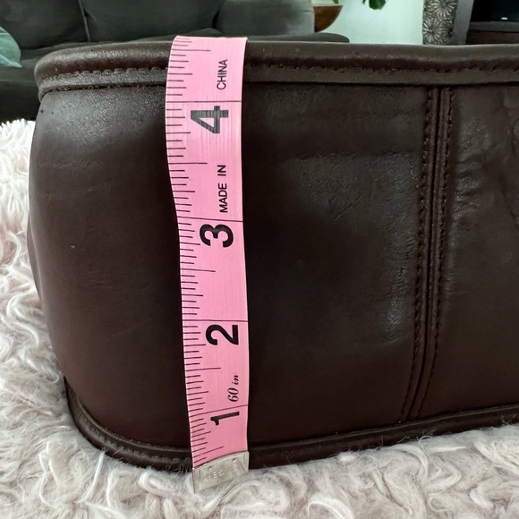Vintage COACH Janice Legacy Zip Mahogany Brown Glove-Tanned Leather Shoulder Bag - Picture 15 of 16